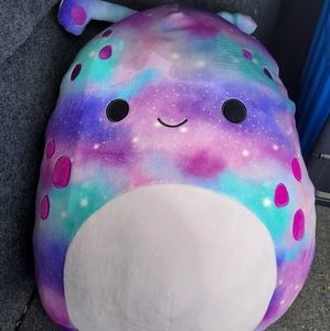 ON HOLD NWT LIMITED EDITION Daxxon Squishmallow